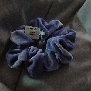 Claire's Lavender Velvet Hair Scrunchie